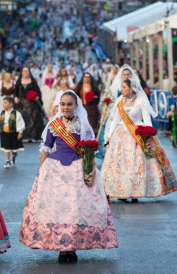 Segunda jornada de Ofrenda de Flores a la Virgen del Remedio