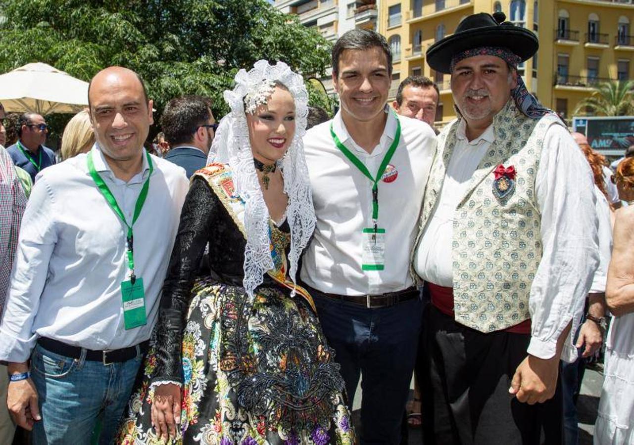 Muchas nueces y poco ruido en la sexta mascletá de Hogueras