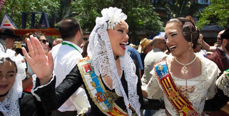 Muchas nueces y poco ruido en la sexta mascletá de Hogueras