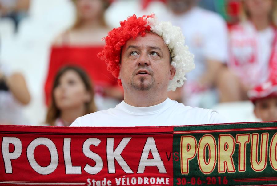 Fotos de los aficionados de Polonia y Portugal