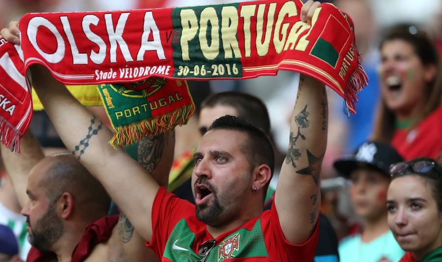 Fotos de los aficionados de Polonia y Portugal