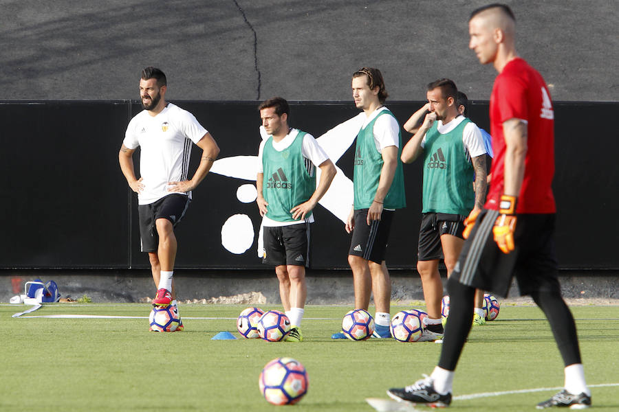 Fotos del entrenamiento del Valencia CF