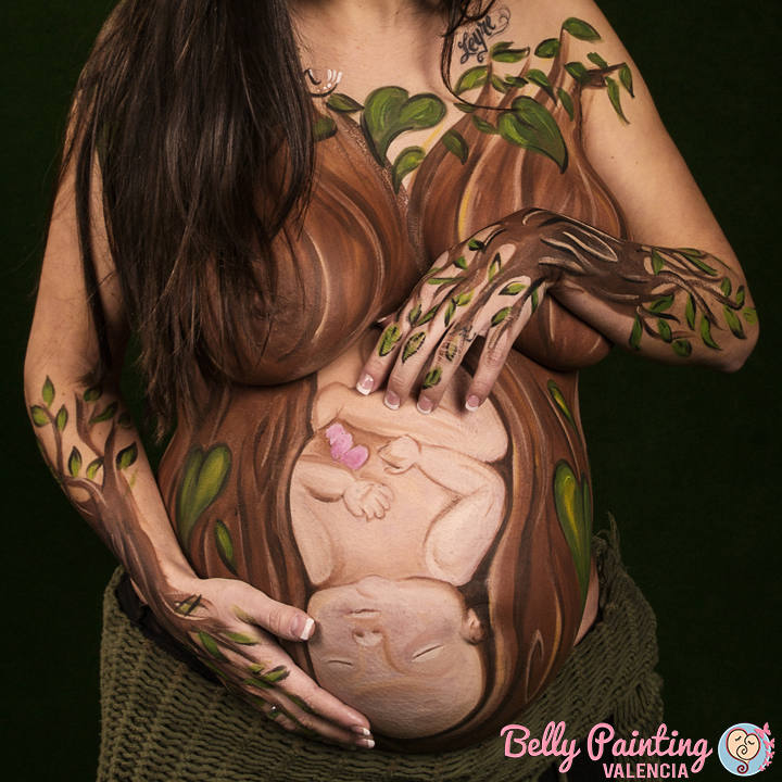 Fotos de una sesión de &#039;belly painting&#039; en Valencia