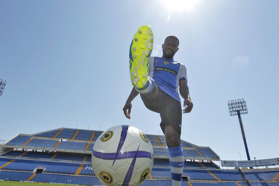 Presentación oficial de Franck Omgba