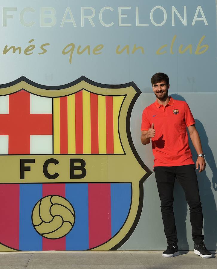 Fotos de la presentación del nuevo jugador del FC Barcelona, André Gomes