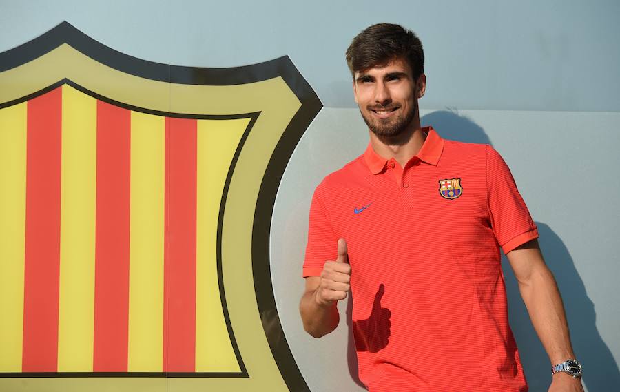 Fotos de la presentación del nuevo jugador del FC Barcelona, André Gomes
