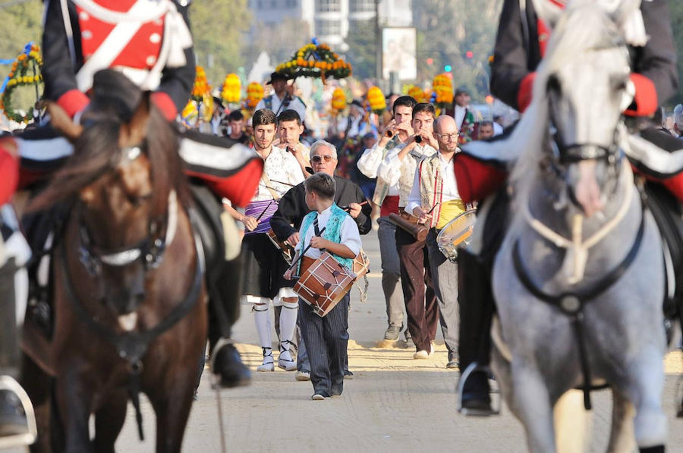 Fotos de la Batalla de Flores 2016 de la Feria de Julio de Valencia