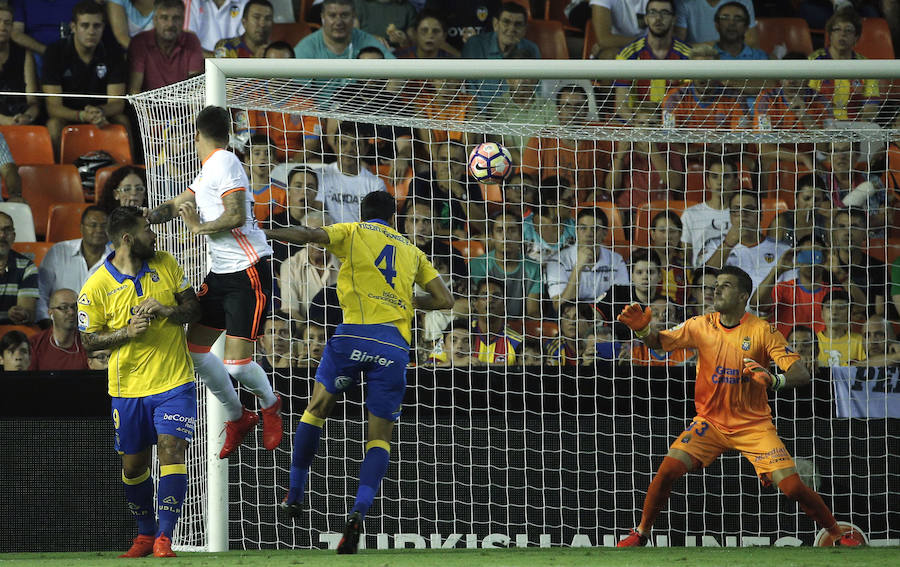 Fotos del partido entre el Valencia CF y la UD Las Palmas