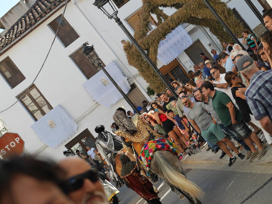 Fotos del día grande de la fiesta con el entramoro en Aras de los Olmos