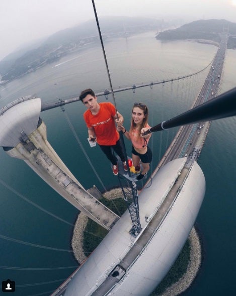 Los selfies extremos de Ángela Nikoláu