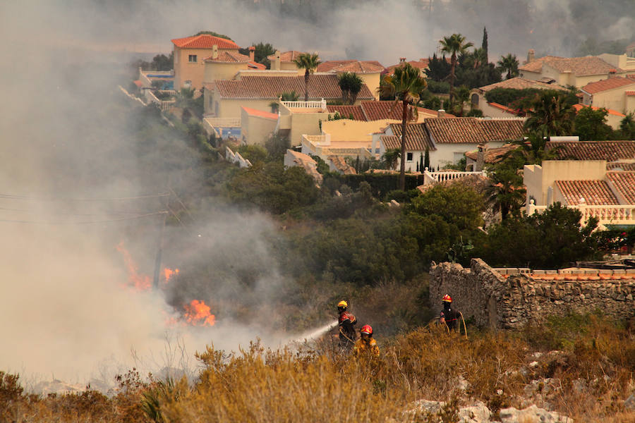 Fotos del incendio de la Granadella, en Xàbia y Benitatxell