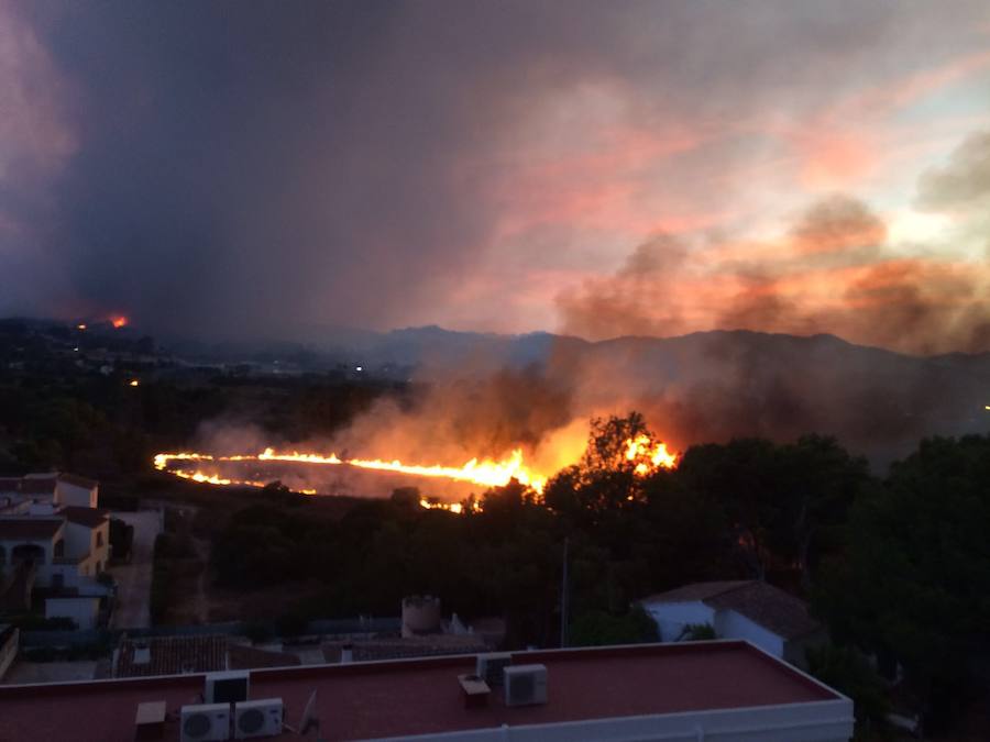 Fotos del incendio de la Granadella, en Xàbia y Benitatxell