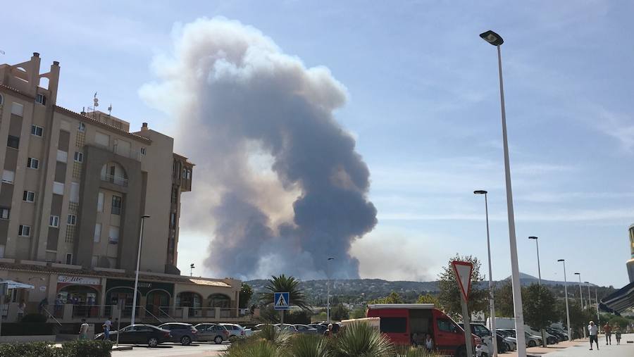 Fotos del incendio de la Granadella, en Xàbia y Benitatxell