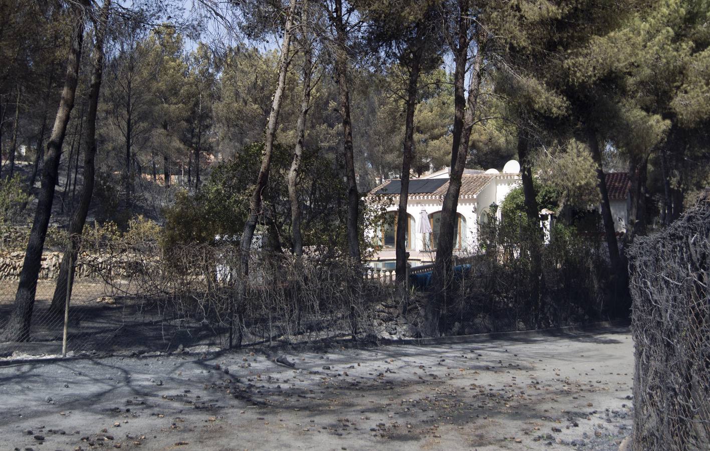 Fotos del incendio de la Granadella, en Xàbia y Benitatxell