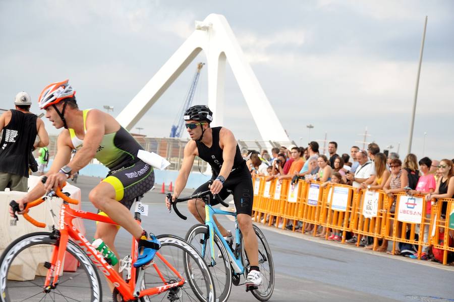 Fotos del triatlón en la Marina Real (domingo 11 de septiembre)