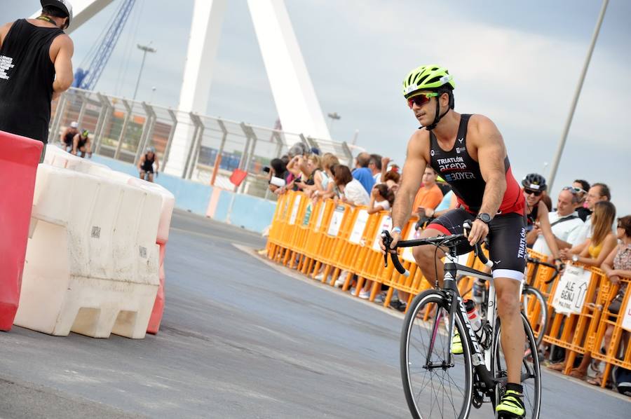 Fotos del triatlón en la Marina Real (domingo 11 de septiembre)