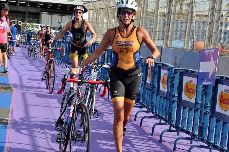 Fotos del triatlón en la Marina Real (domingo 11 de septiembre)