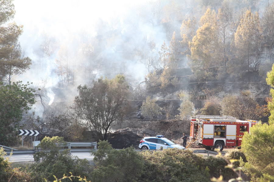 Incendio forestal en la Vall de Gallinera