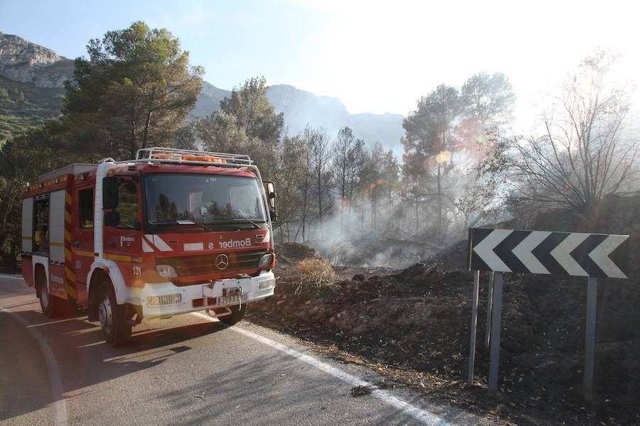 Incendio forestal en la Vall de Gallinera