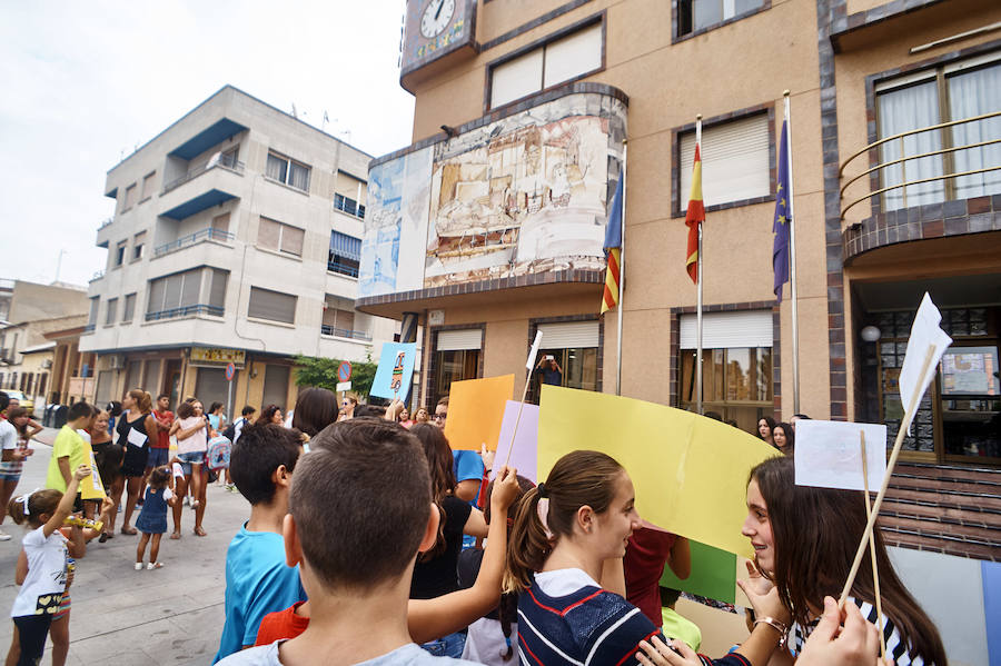 Protesta por el trasnporte escolar en Benejúzar