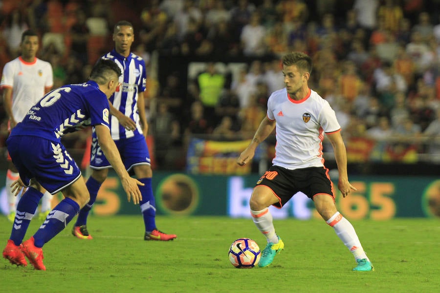 Las fotos de la victoria del Valencia ante el Alavés por 2-1