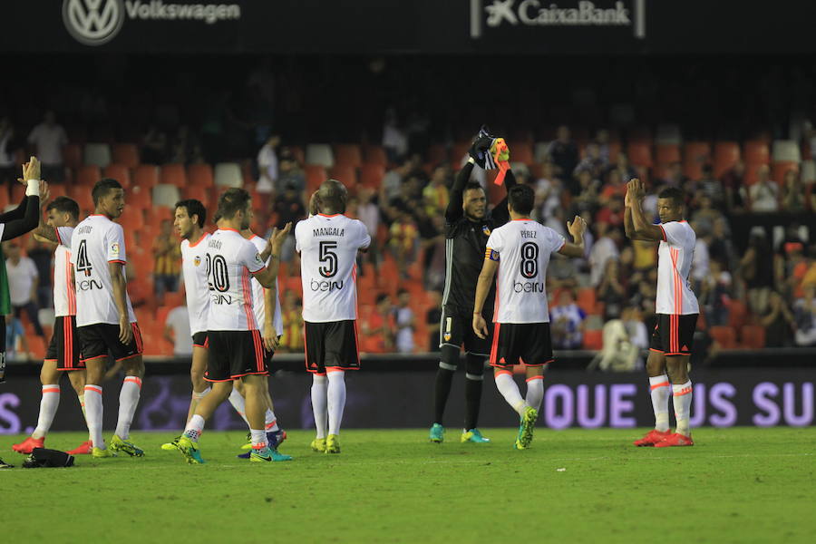 Las fotos de la victoria del Valencia ante el Alavés por 2-1