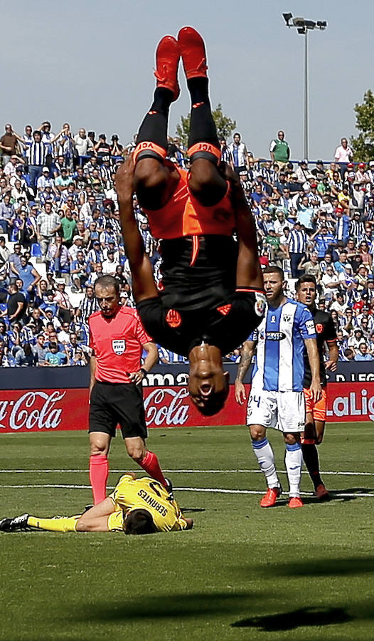 Las fotos de la victoria del Valencia en Butarque ante el Leganés (1-2)