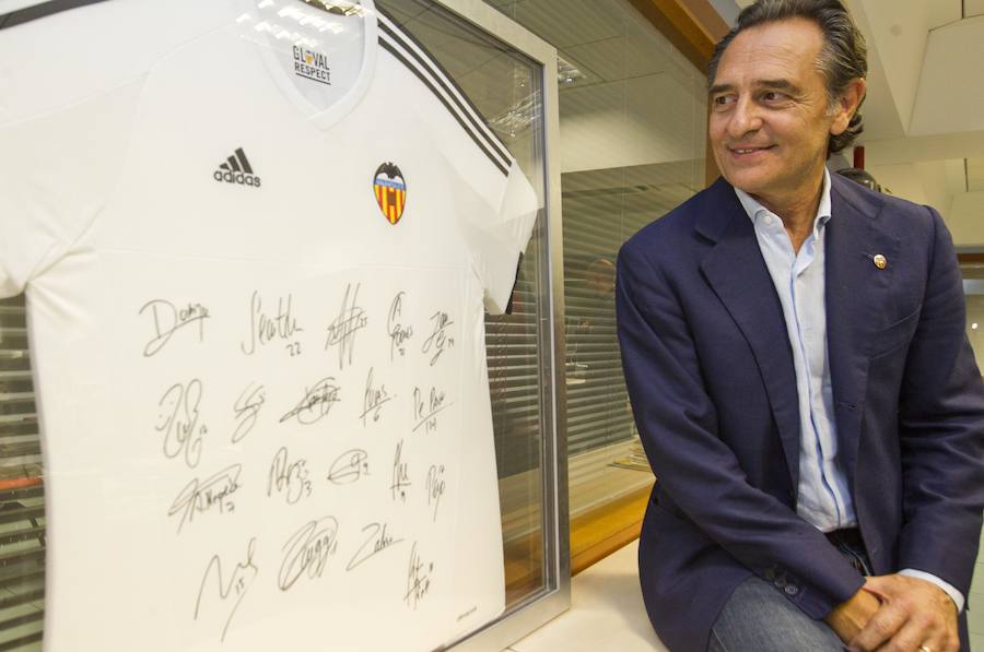 Las imágenes de la entrevista a Cesare Prandelli en Las Provincias