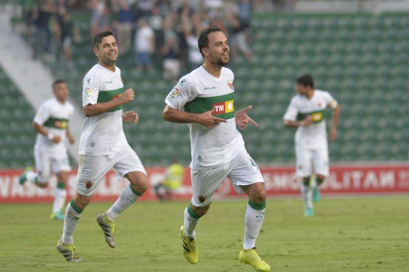 Las mejores imágenes del Elche - Nástic (4-4)