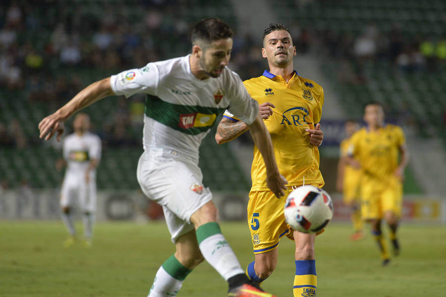 Las mejores imágenes del Elche -Alcorcón de Copa (0-1)