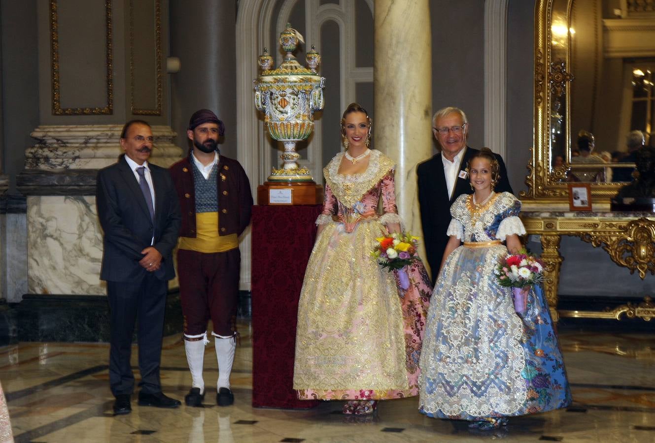 Fotos de la proclamación de Raquel Alario y Clara Parejo como falleras mayores de Valencia 2017