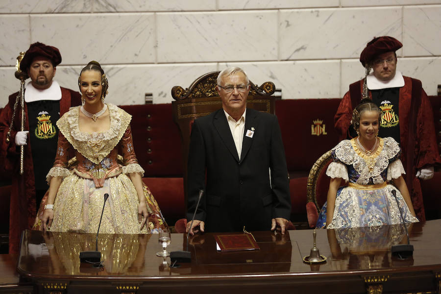 Fotos de la proclamación de Raquel Alario y Clara Parejo como falleras mayores de Valencia 2017