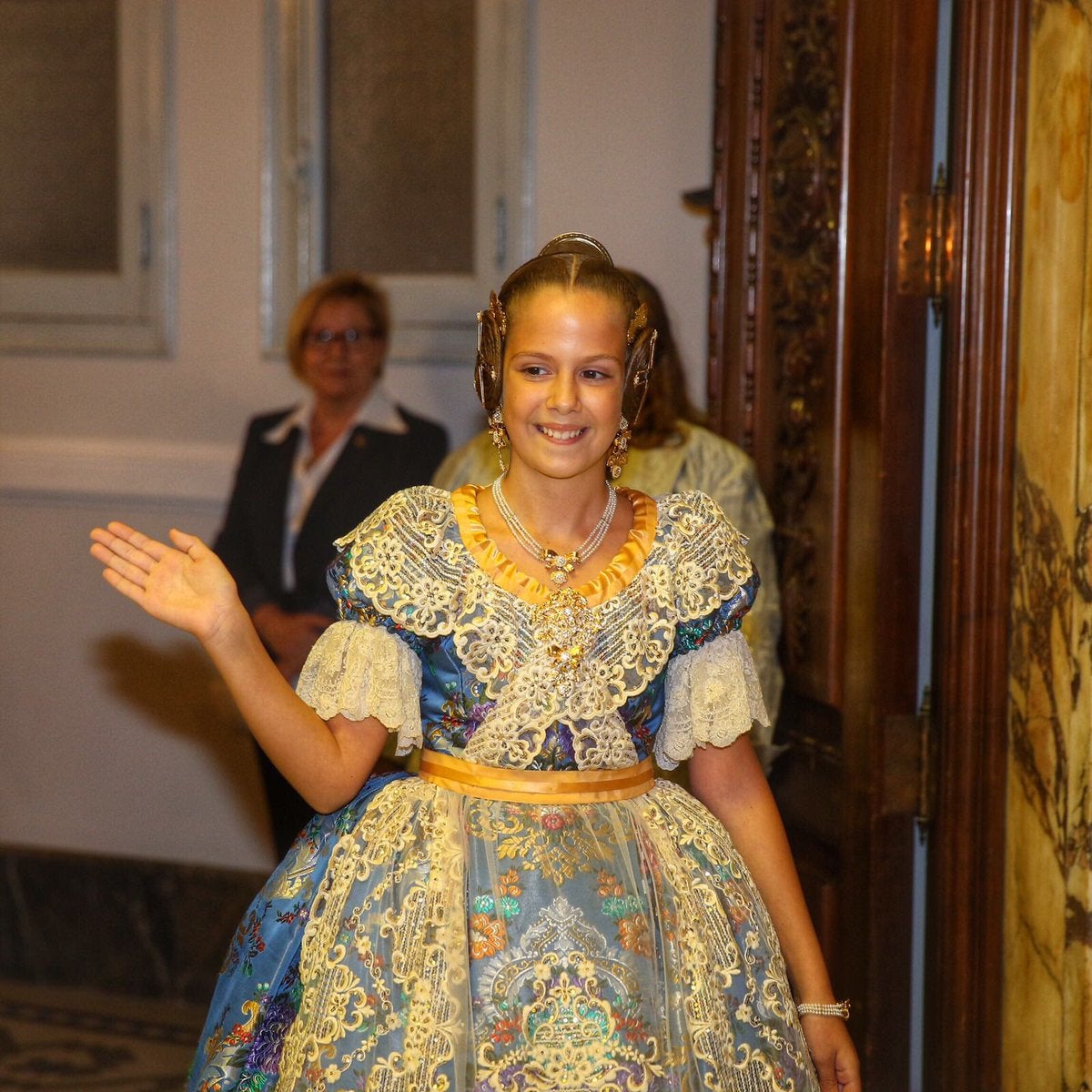 Fotos de la proclamación de Raquel Alario y Clara Parejo como falleras mayores de Valencia 2017