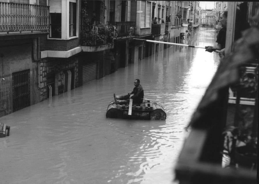 Fotos de la pantanada de Tous de 1982