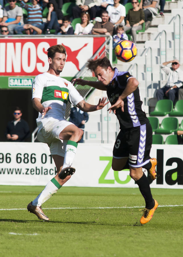 Las mejores imágenes del Elche - Valladolid (2-0)