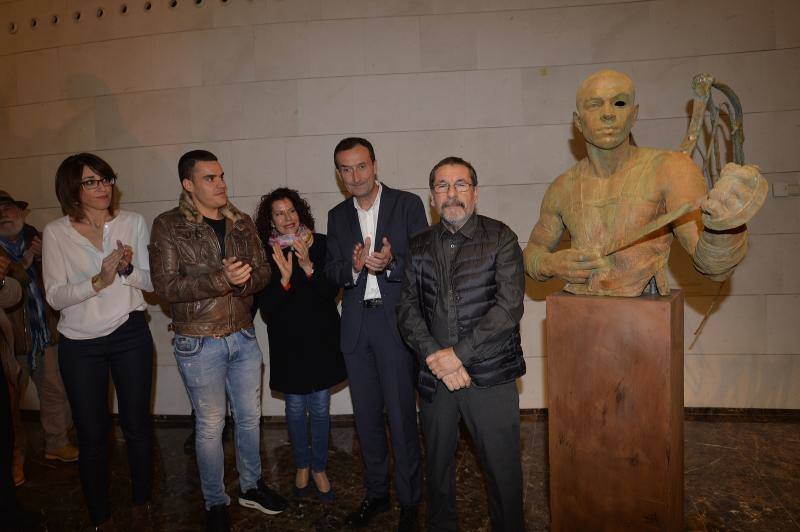 Inauguración de la escultura de Miguel Hernández, de Castejón