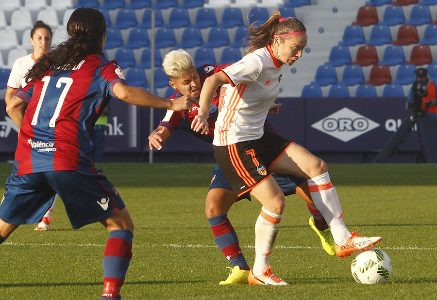 Fotos del Levante UD - Valencia CF femenino