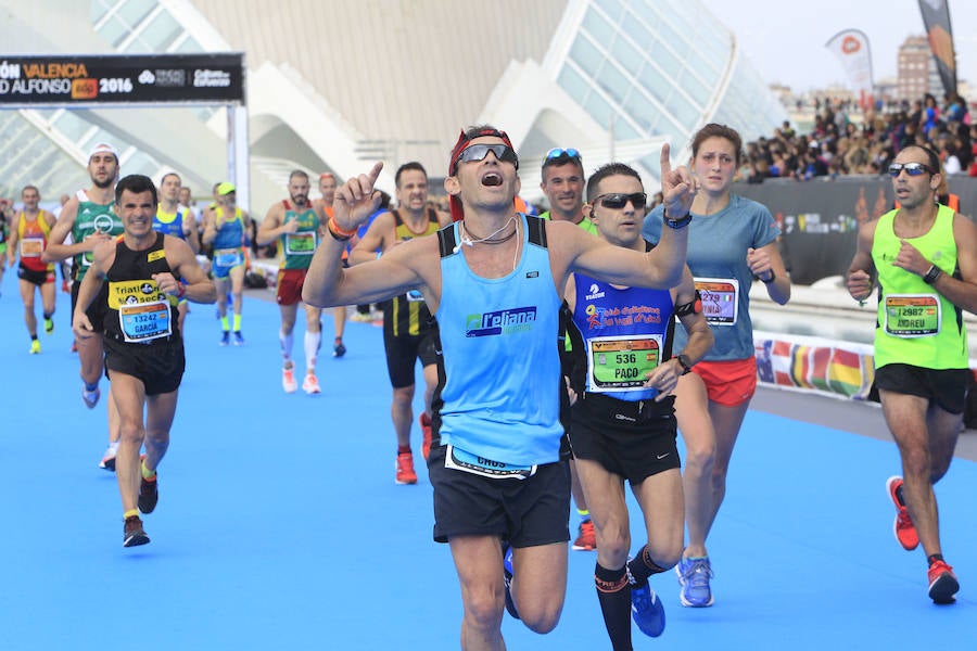 Fotos del Maratón de Valencia 2016 (V)