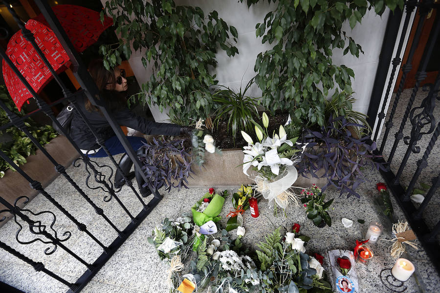 Fotos del Pleno extraordinario del Ayuntamiento de Valencia y del homenaje en el domicilio de Rita Barberá