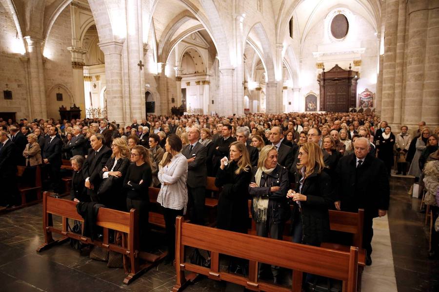 Fotos de la misa por Rita Barberá en la Catedral de Valencia