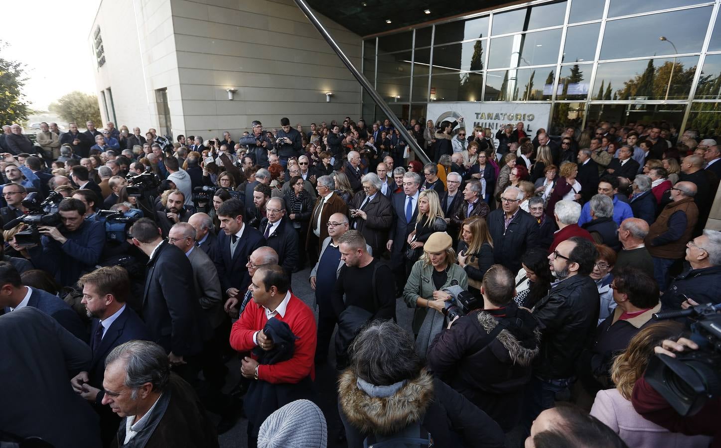 Fotos del funeral de Rita Barberá en el Tanatorio de Valencia