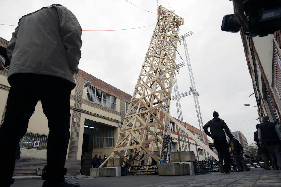 Fotos de la planta de prueba de la falla del ayuntamiento en Ciutat Fallera