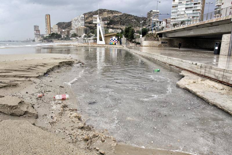 La costa de Alicante sufre las consecuencias del temporal