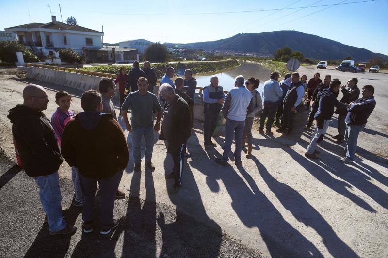 Vecinos muestran los daños del temporal en Molins