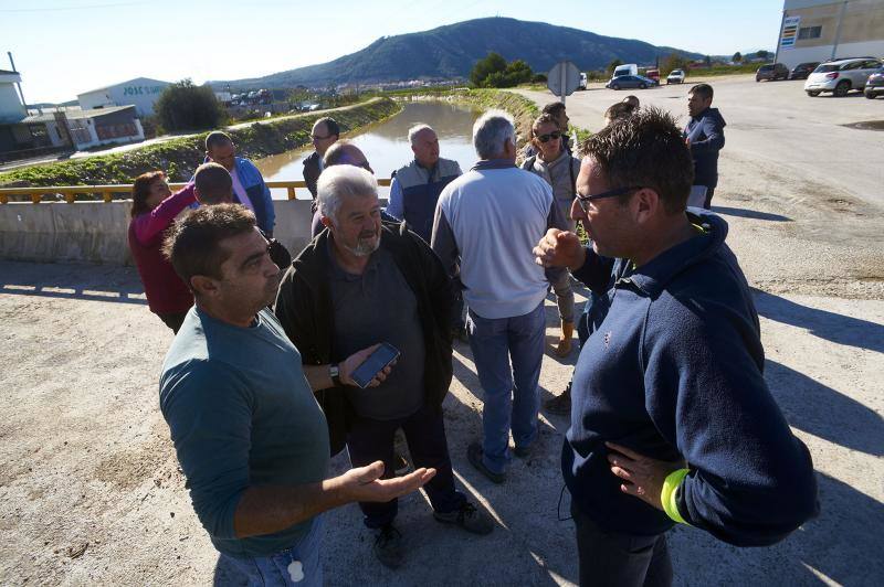 Vecinos muestran los daños del temporal en Molins