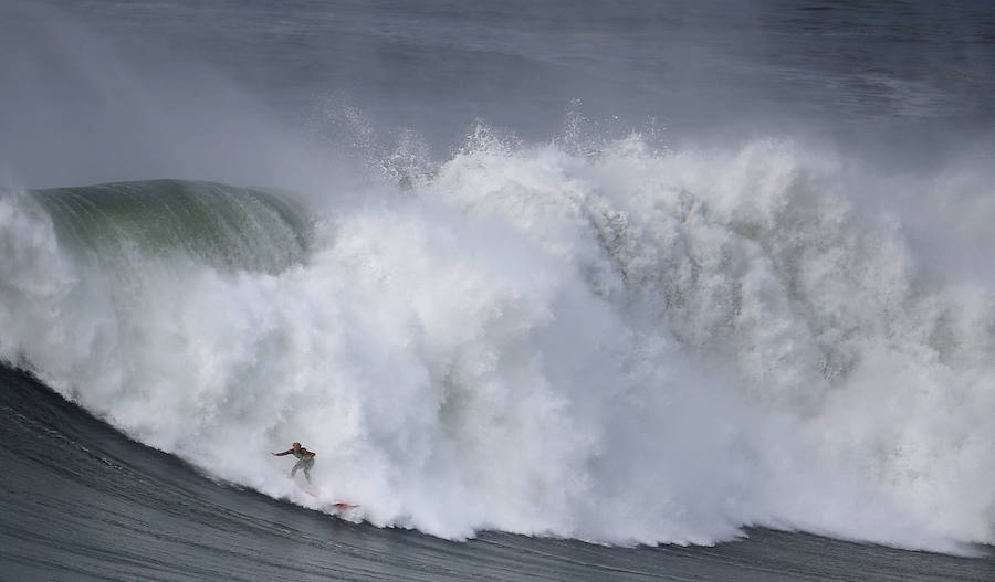 Fotos de Nazare, el mejor lugar del mundo para surfear