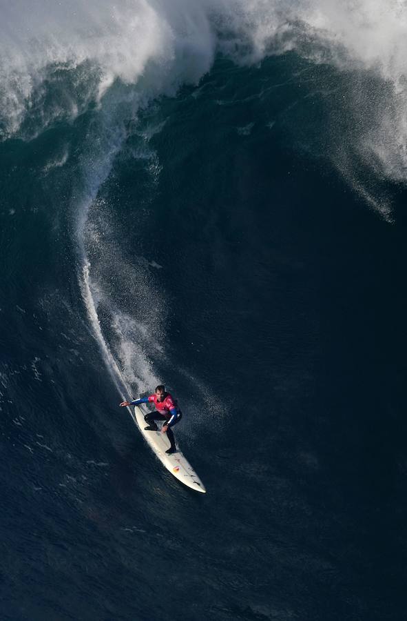 Fotos de Nazare, el mejor lugar del mundo para surfear