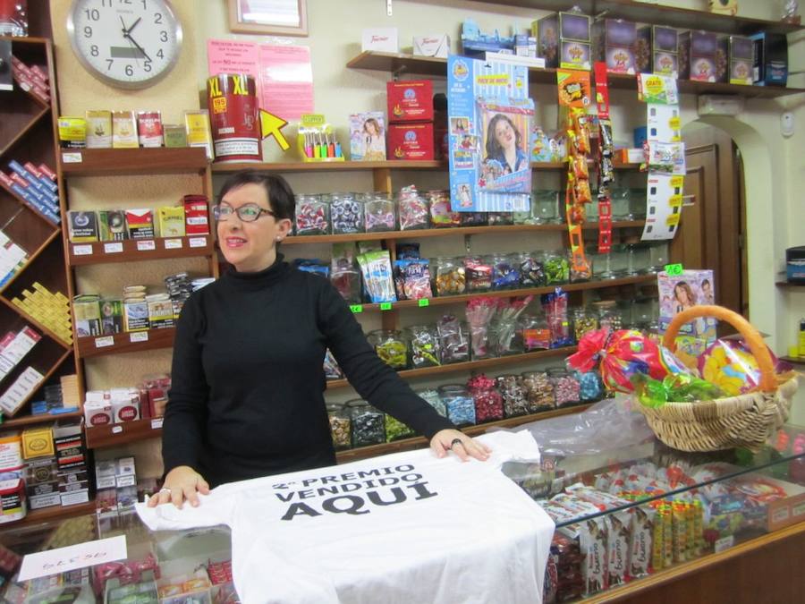 Un estanco de Orihuela repite dando suerte en El Niño