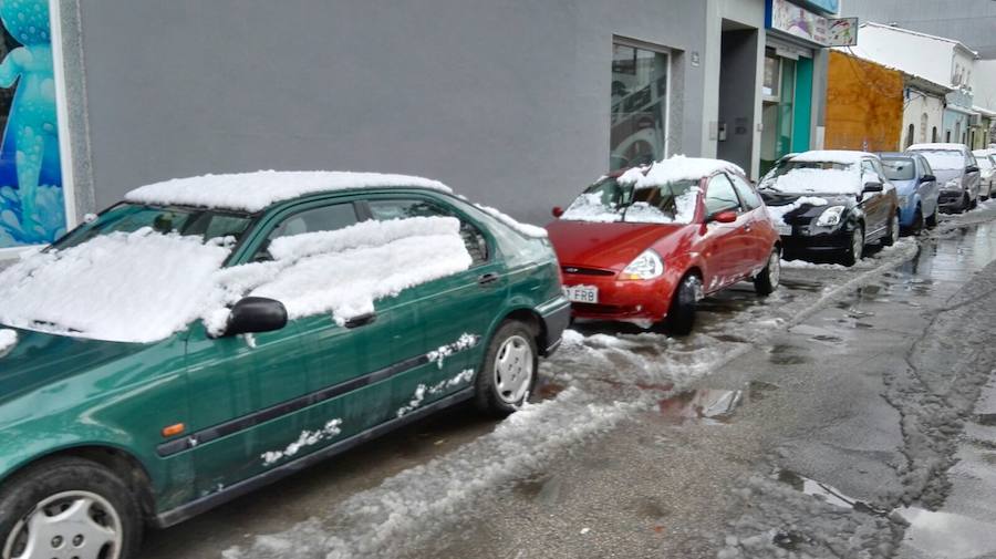 La nieve en Dénia y Xàbia se convierte en hielo