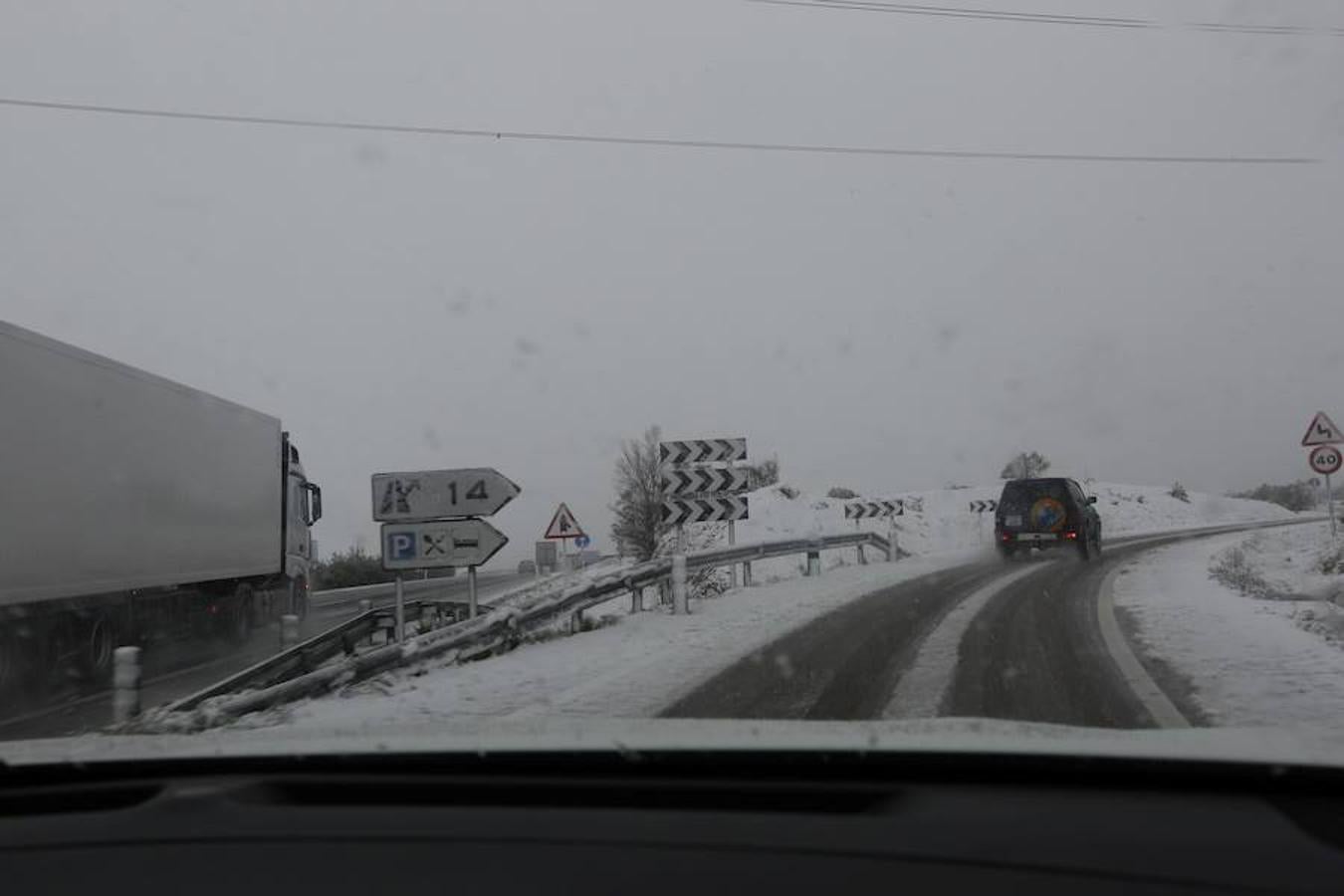 Carreteras con nieve en la Comunitat por el temporal de frío